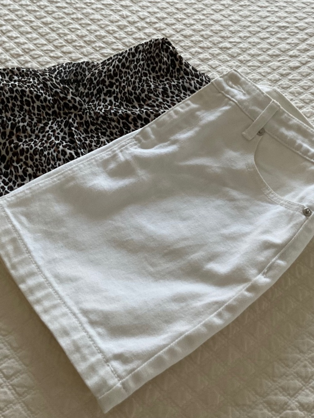 Forever 21 White Denim Skirt